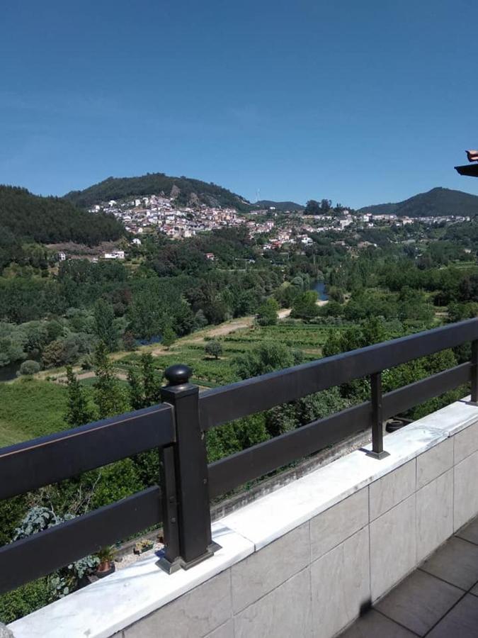 Moradia Lili Villa Ronqueira ภายนอก รูปภาพ